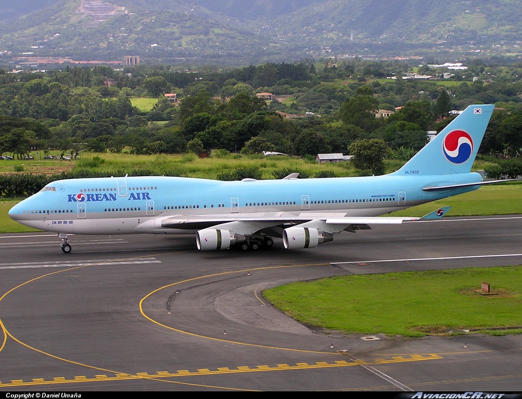 HL7402 - Boeing 747-4B5 - Korean Air