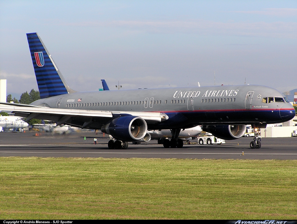 N581UA - Boeing 757-222 - United Airlines