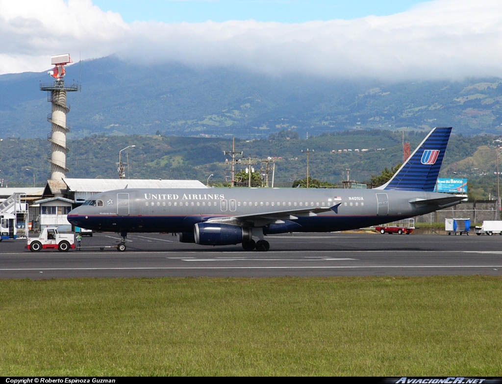 N401UA - Airbus A320-200 - United Airlines