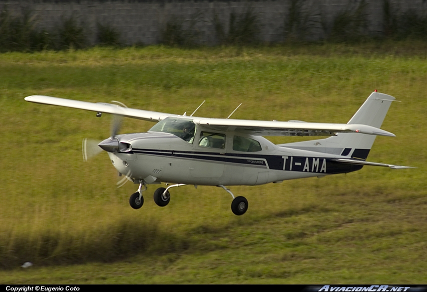 TI-AMA - Cessna 210 - Desconocida
