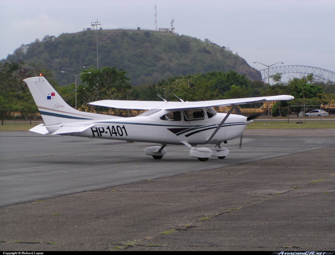 HP-1401 - Cessna 182 - Privado