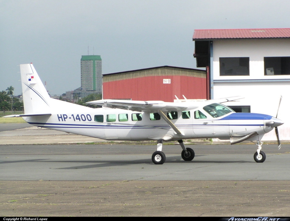 HP-1400 - Cessna 208 Caravan - Privado