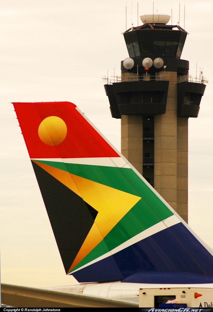 ZS-SNA - Airbus A340-642 - South African Airlines