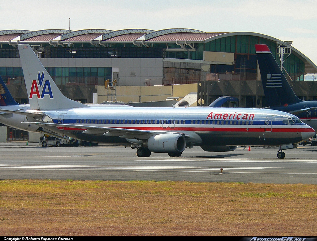 N932AN - Boeing 737-823 - American Airlines