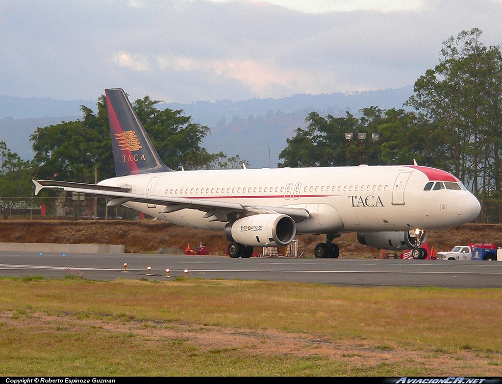N483TA - Airbus A320-233 - TACA