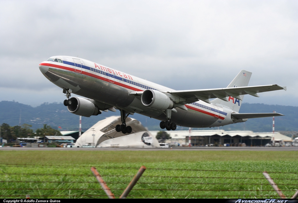 N7062A - Airbus A300B4-605R - American Airlines