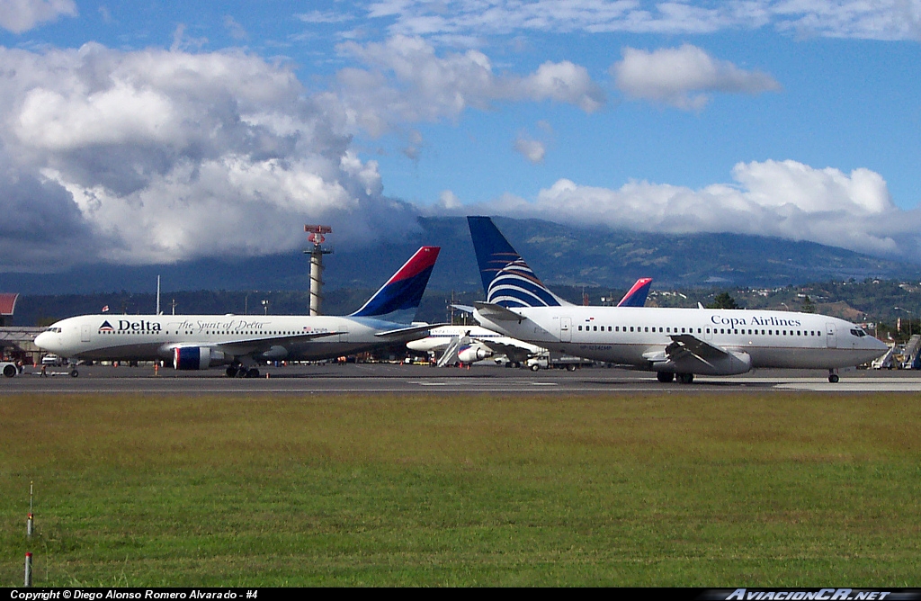 HP-1214CMP - Boeing 737-2P5 - Copa Airlines