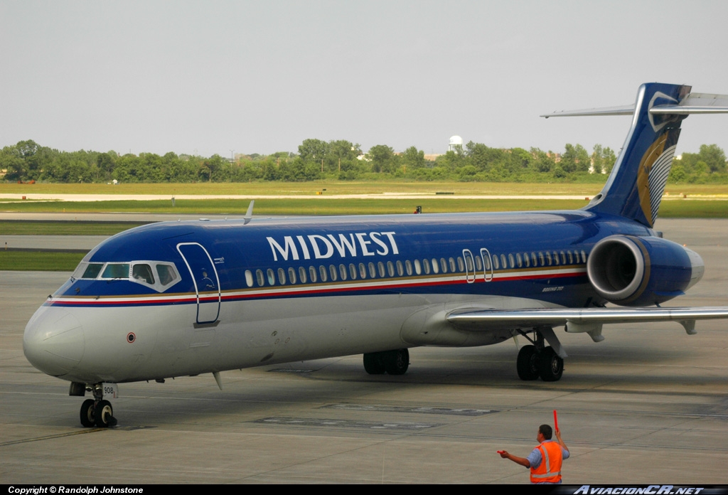 N908ME - Boeing 717-200 - Midwest Airlines