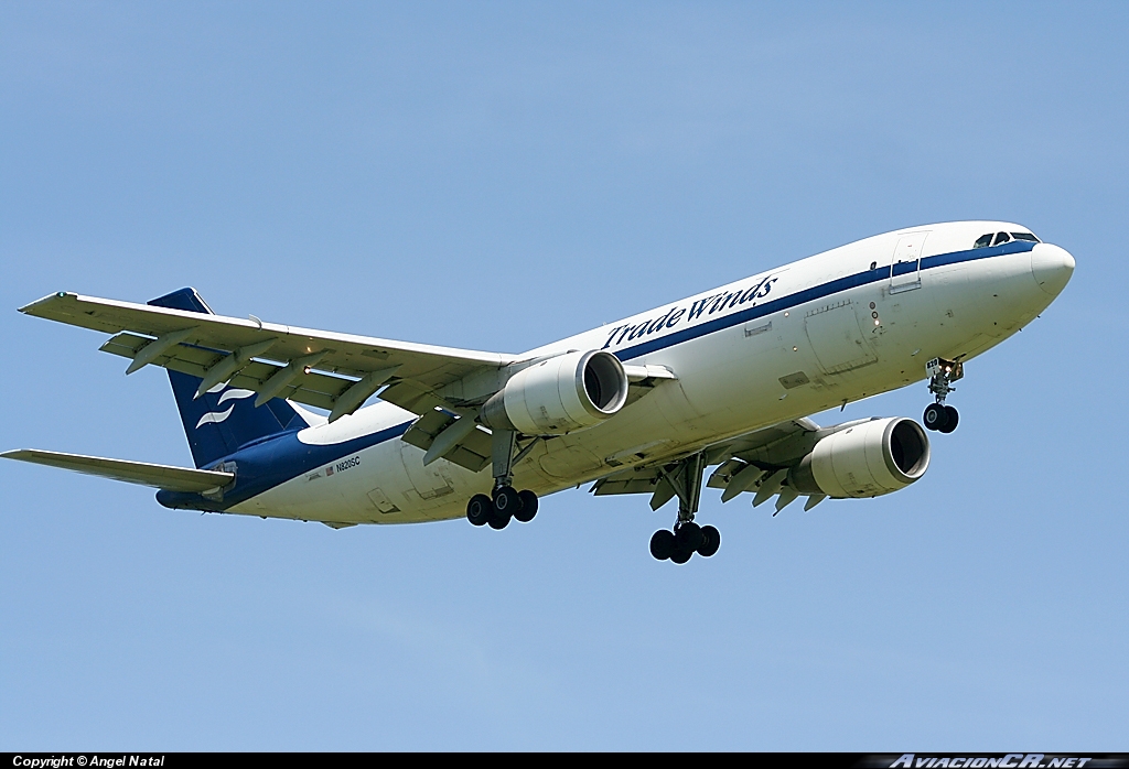N820SC - Airbus A300B4-203(F) - Tradewinds Airlines