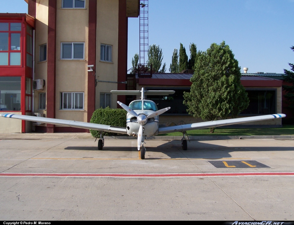 EC-DGQ - Piper PA-28R-201 ARROW - Aero Madrid