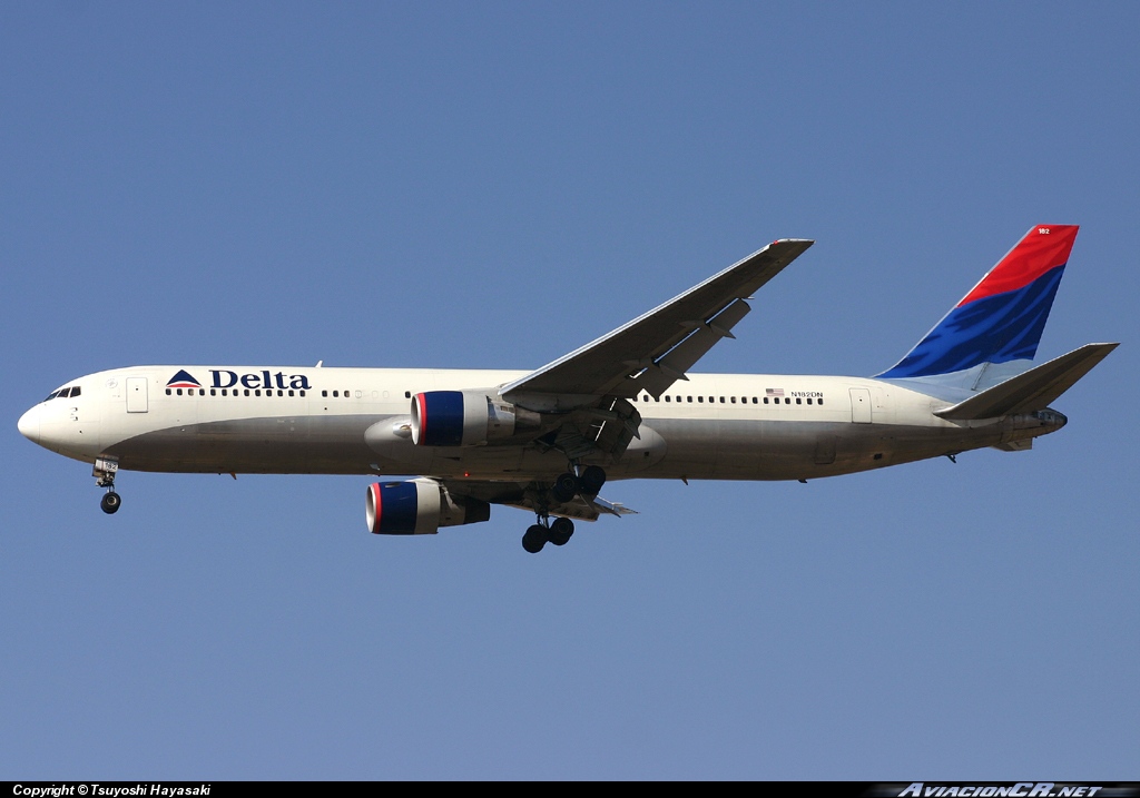 N182DN - Boeing 767-332(ER) - Delta Air Lines