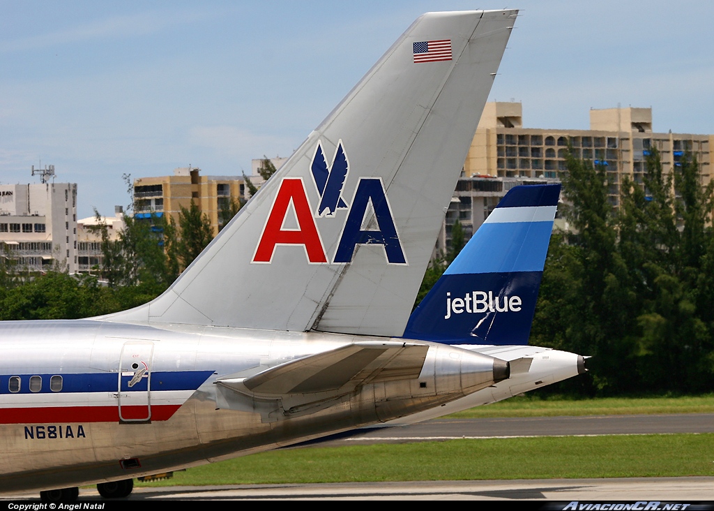 N681AA - Boeing 757-223 - American Airlines