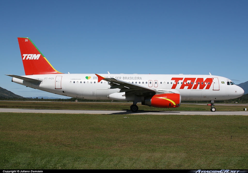 PT-MZK - Airbus A320-200 - TAM