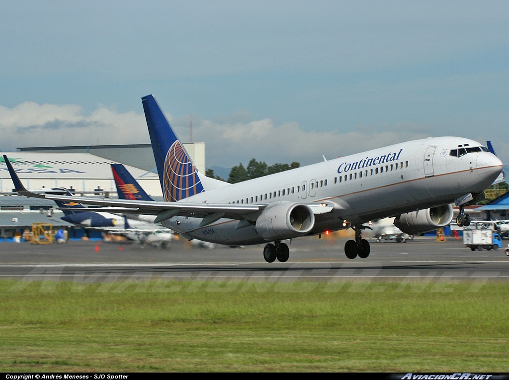 N76254 - Boeing 737-824 - Continental Airlines