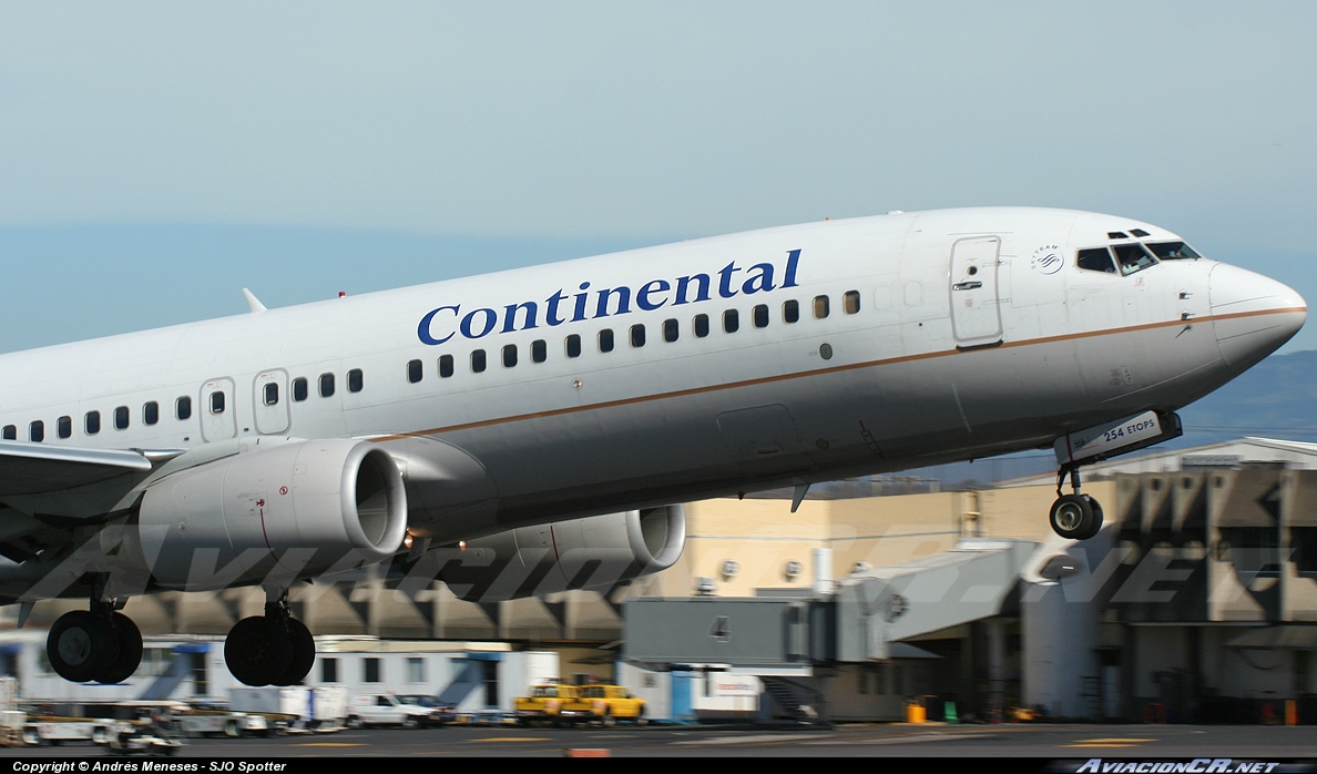 N76254 - Boeing 737-824 - Continental Airlines