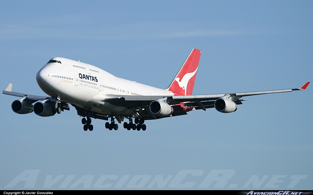 VH-OJS - Boeing 747-438 - Qantas