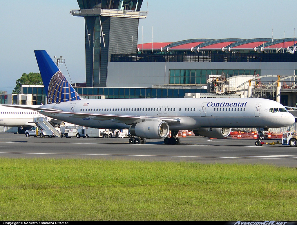 N48127 - Boeing 757-224 - Continental Airlines