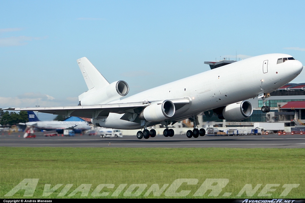 N140WE - McDonnell Douglas DC-10-40(F) - South Winds Cargo