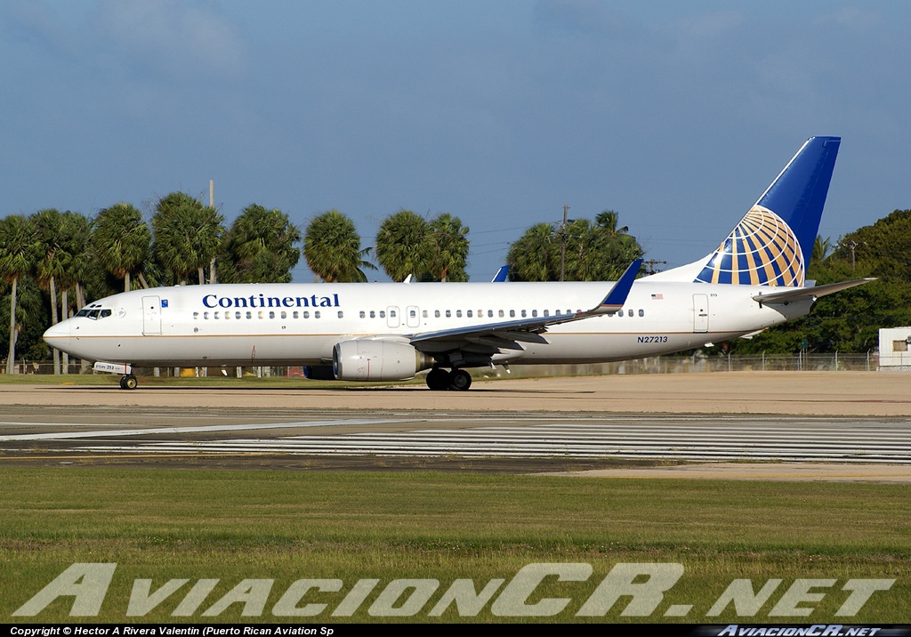 N27213 - Boeing 737-800 - Continental Airlines