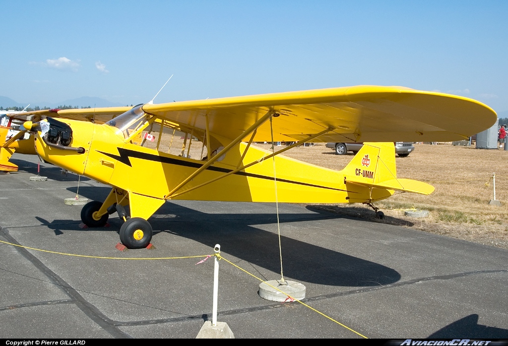 CF-UMM - Piper J-3 - Privado