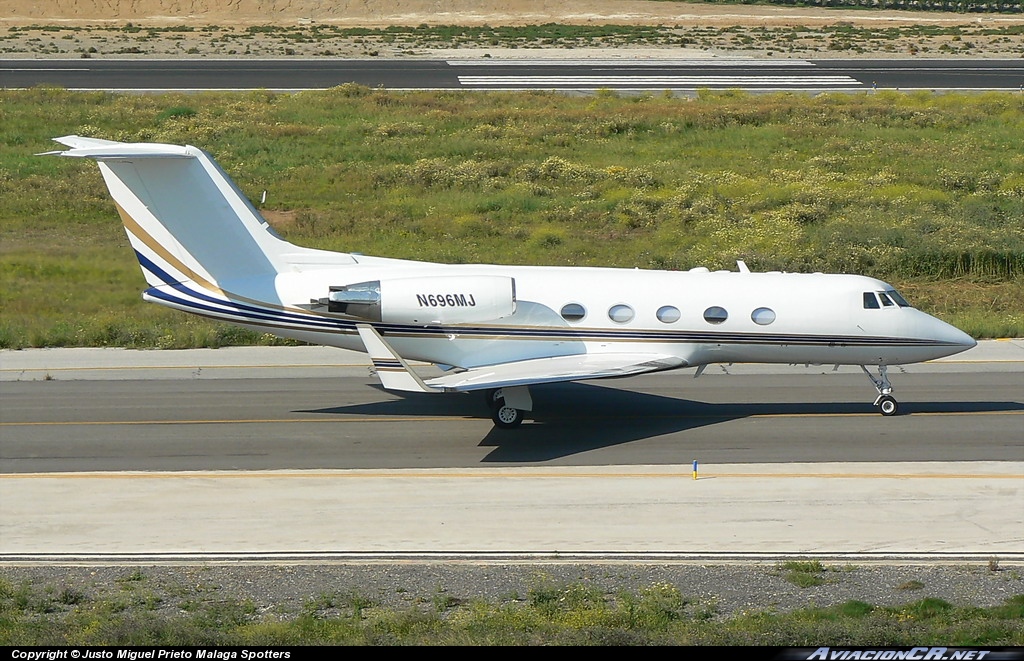 N-696MJ - Gulfstream Aerospace G III - Untitled