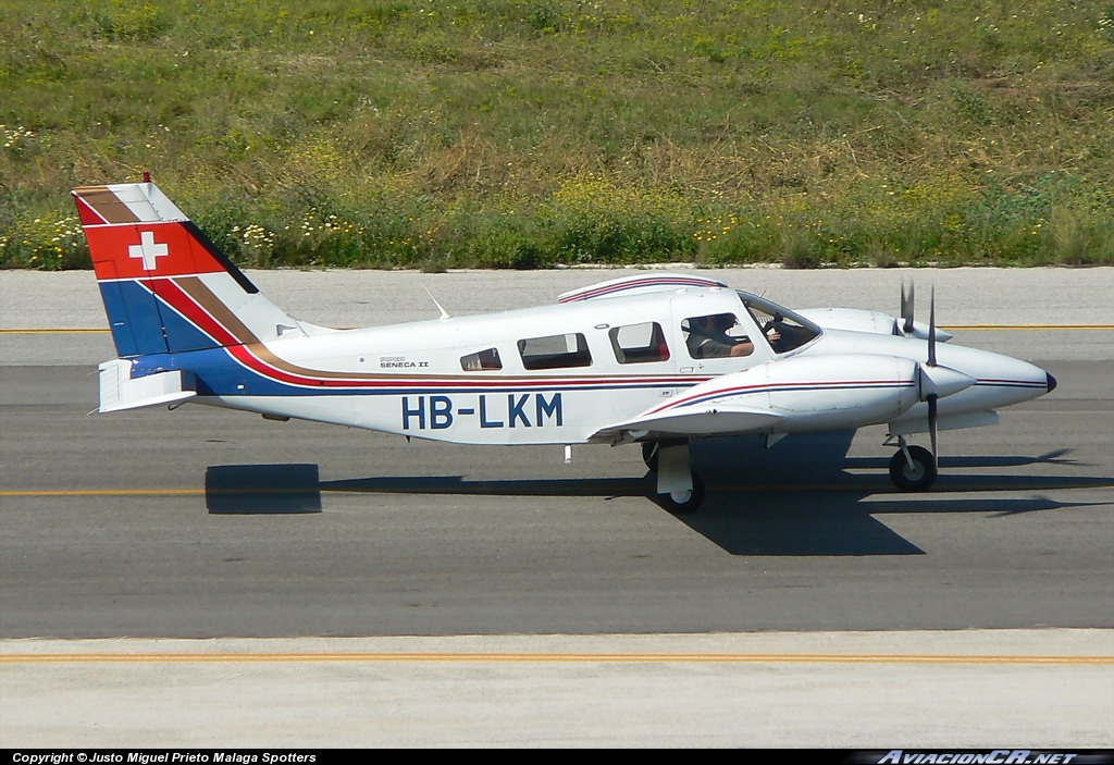 HB-LKM - Piper PA-34-200T Seneca II - Motorfluggruppe Zurich