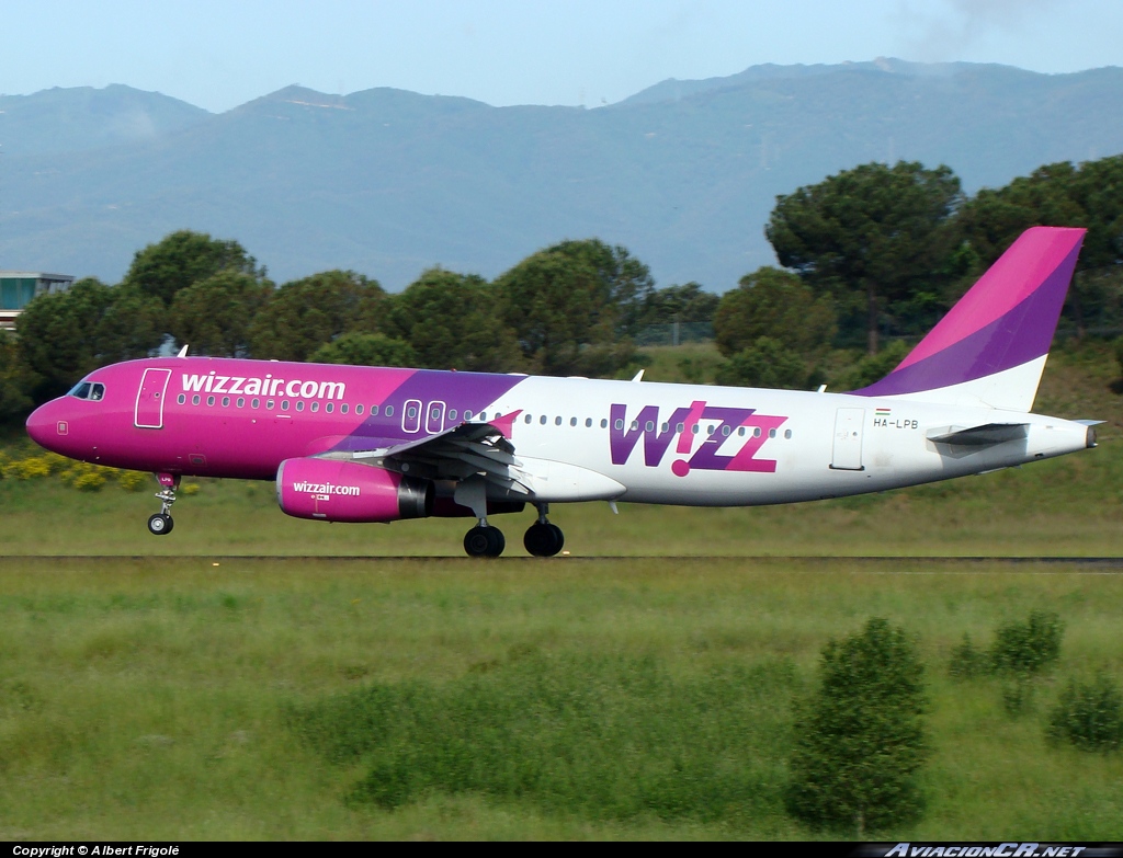 HA-LPB - Airbus A320-200 - Wizzair
