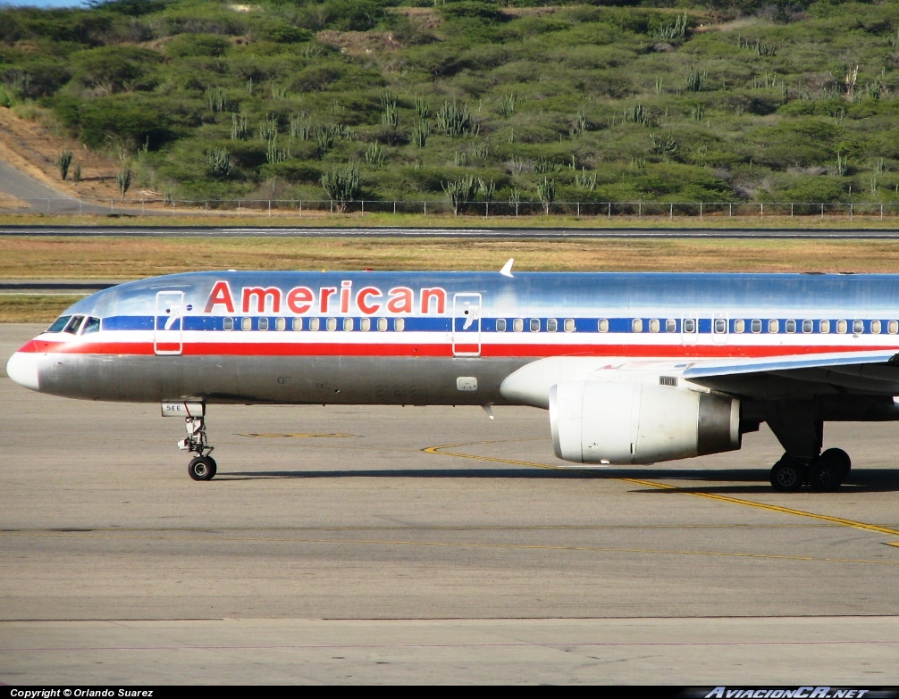 N673AA - Boeing 757-223 - American Airlines
