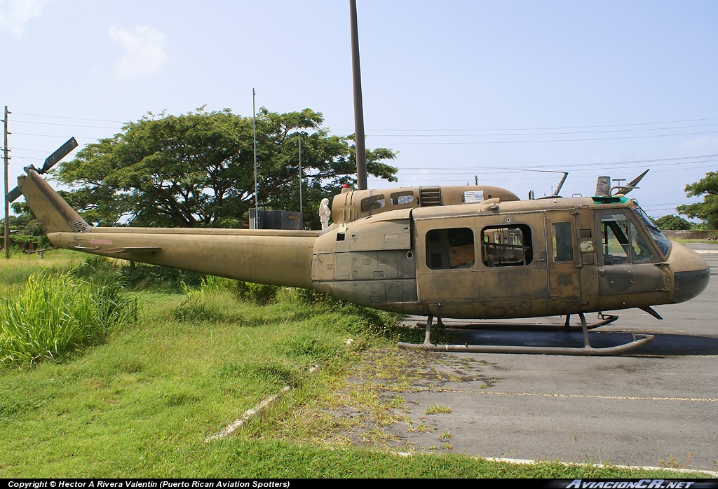  - Bell UH-1 Huey - USA - Armada / Army
