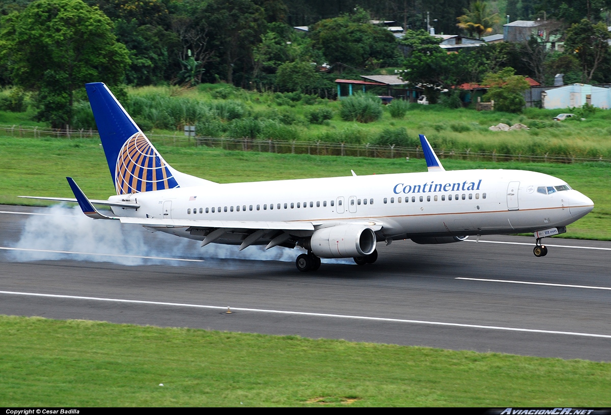 N24212 - Boeing 737-824 - Continental Airlines