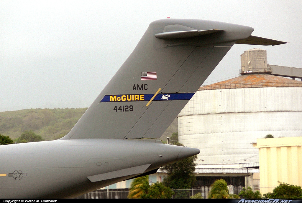 44128 - Boeing C-17A Globemaster III - USAF - United States Air Force - Fuerza Aerea de EE.UU