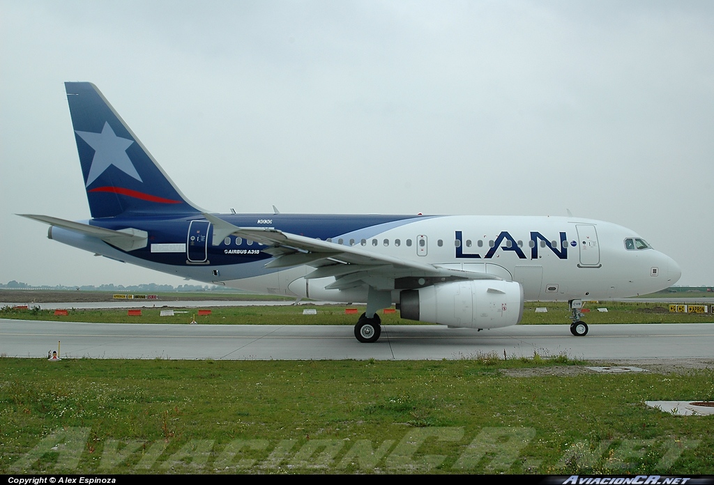 CC-CVB - Airbus A318-122 - LAN Chile