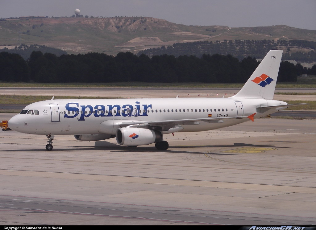 EC-IYG - Airbus A320-232 - Spanair