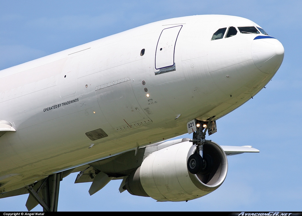 N821SC - Airbus A300B4-203 - Tradewinds Airlines