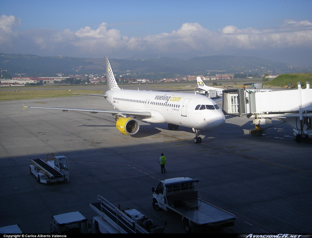 EC-JDO - Airbus A320-214 - Vueling