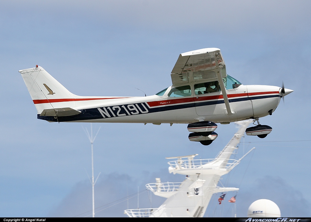 N1219U - Cessna 172M Skyhawk II - Privado