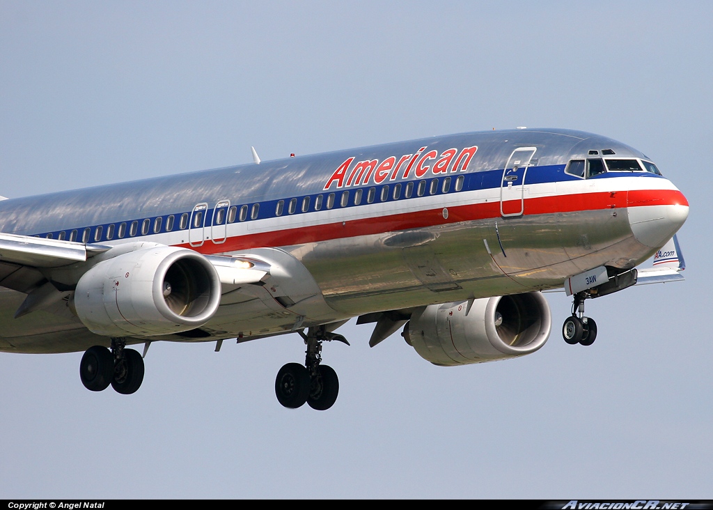 N921AN - Boeing 737-823 - American Airlines