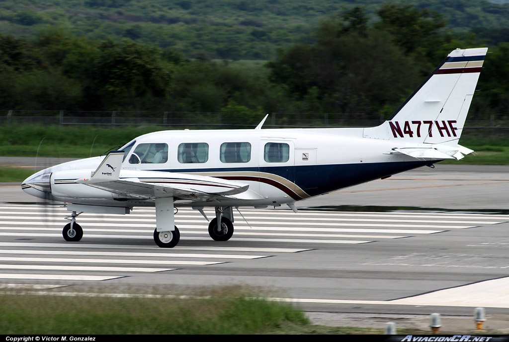 N477HF - Piper PA-31-325 Navajo C/R - Privado