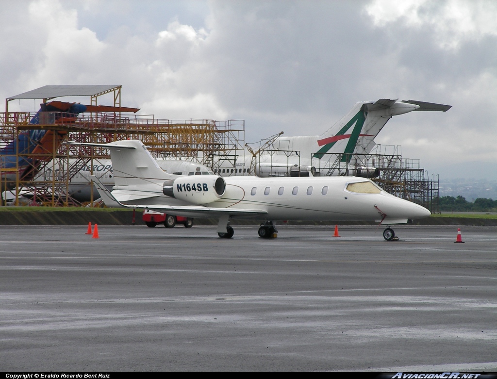 N164SB - Learjet 31A - Privado (Transportes H y H)