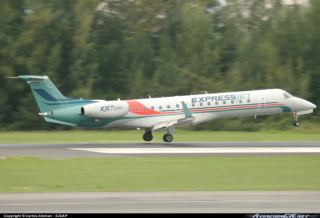N14198 - Embraer ERJ-145 Regional Jet - Expressjet