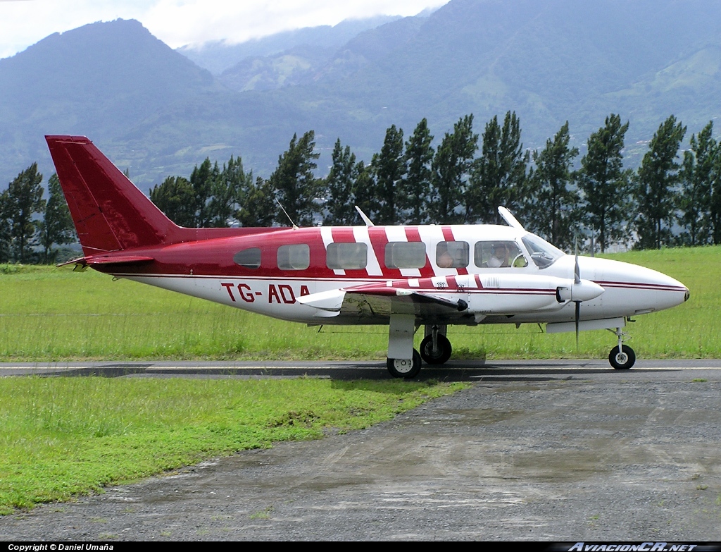 TG-ADA - Piper PA-31-350 Chieftain - Privado