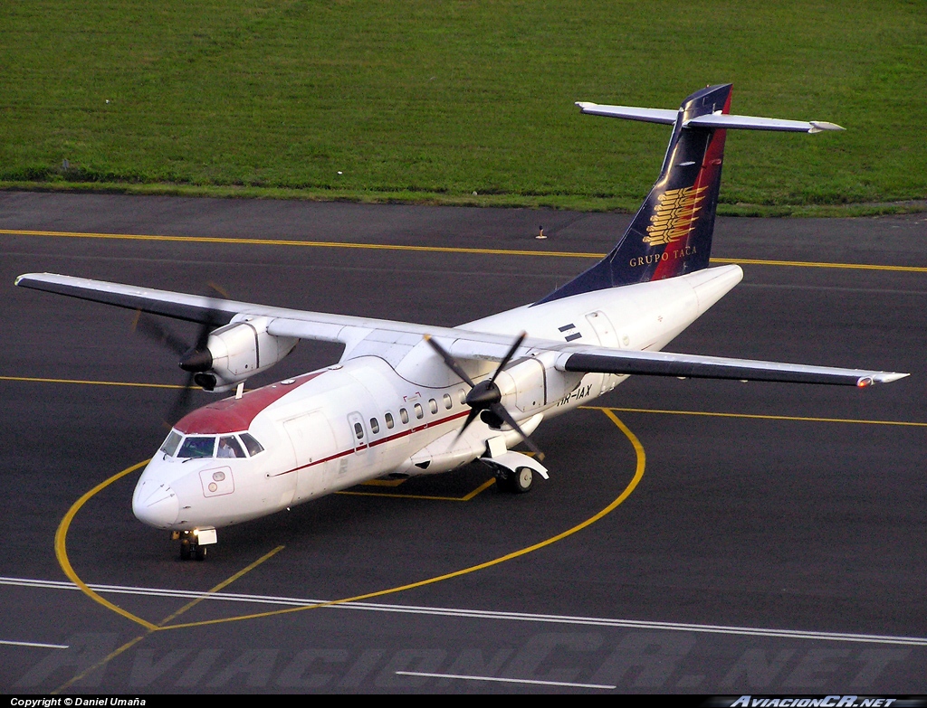 HR-IAX - ATR 42-300 - Aviateca