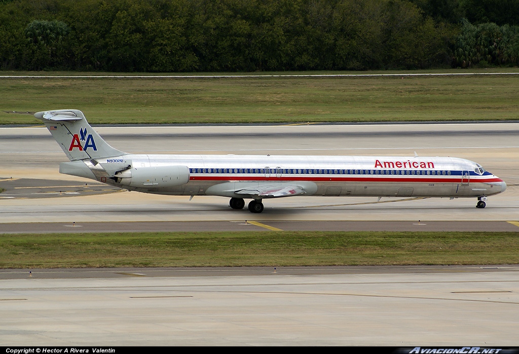 N9302B - McDonnell Douglas MD-80 (DC-9-80) - American Airlines