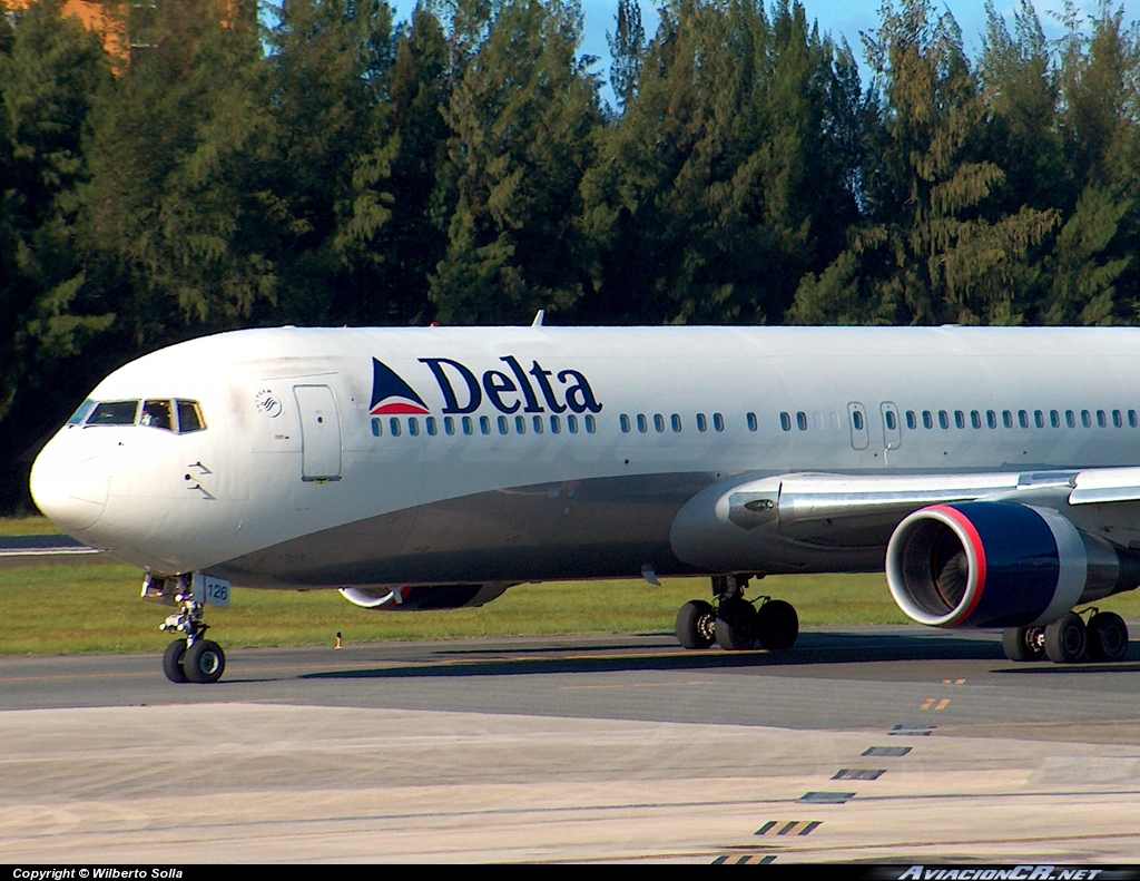 N126DL - Boeing 767-332 - Delta Air Lines