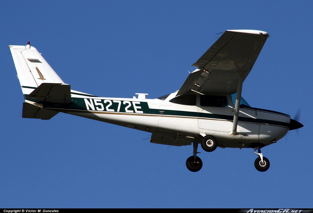 N5272E - Cessna 172 - Privado