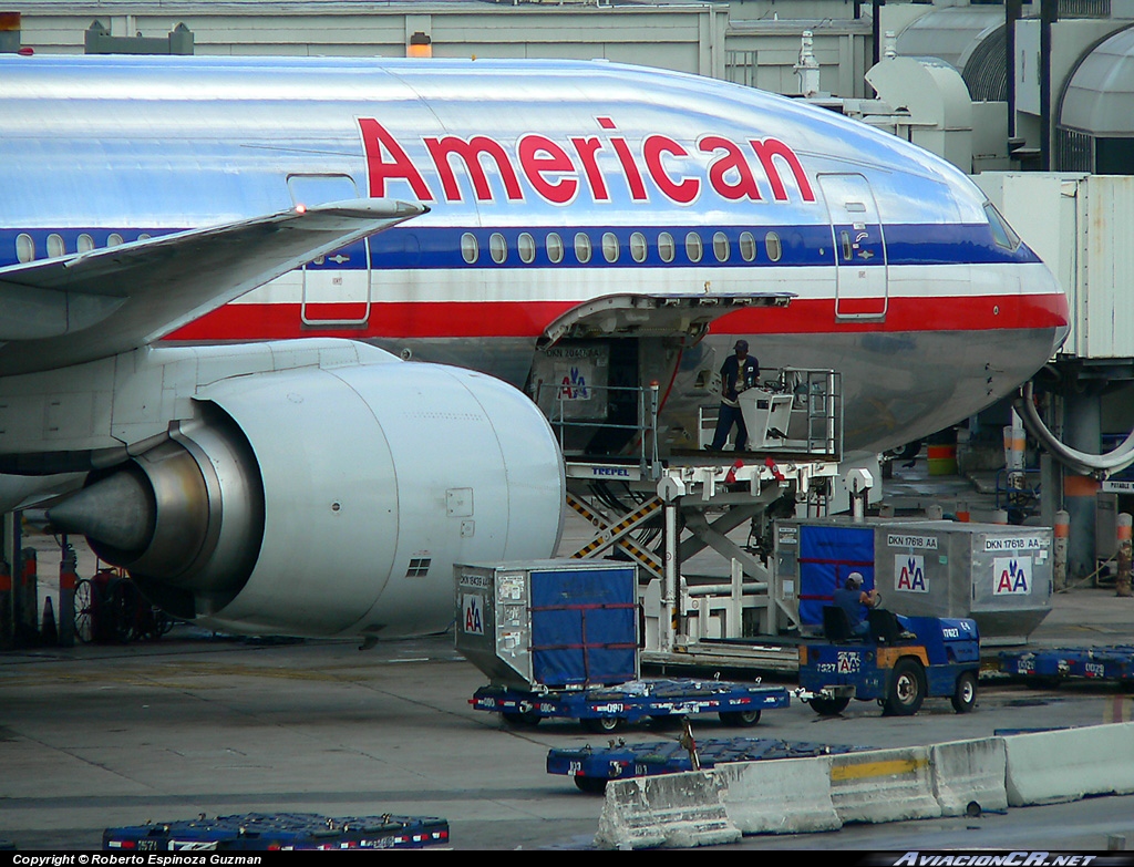 N797AN - Boeing 777-223/ER - American Airlines