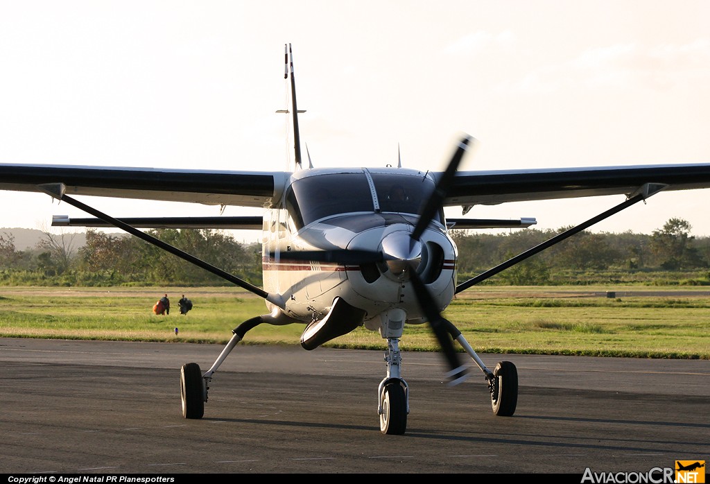 N9438F - Cessna 208 - Privado