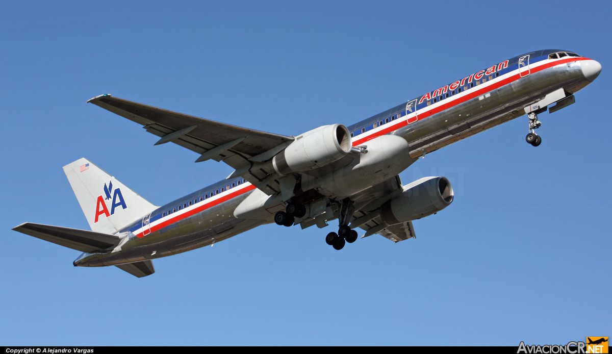 N626AA - Boeing 757-223 - American Airlines