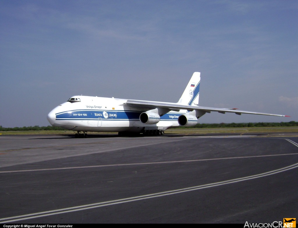 RA82045 - Antonov AN-124-100 Ruslan - Volga-Dnepr