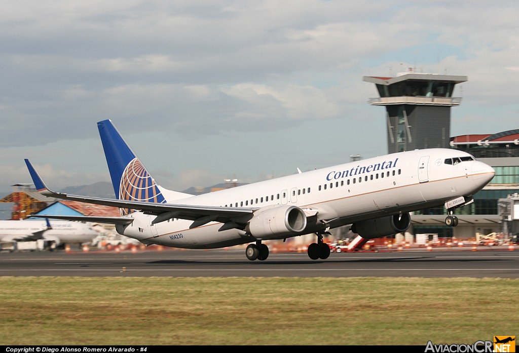 N14230 - Boeing 737-824 - Continental Airlines